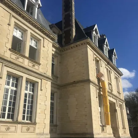 شقة Napoleon Chateau Luxuryapartment For 18 Guests With Pool Near Paris! Saint-Jean-aux-Bois (Oise)